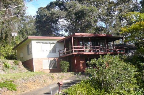 Property photo of 8 Sandstone Crescent Tascott NSW 2250