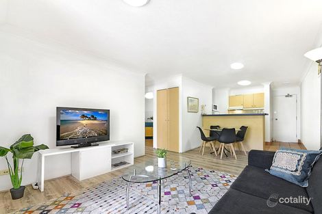 Property photo of 18/11-17 Philip Avenue Broadbeach QLD 4218