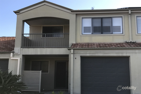 4/1 Santa Isobel Bvd, Pacific Pines, QLD 4211