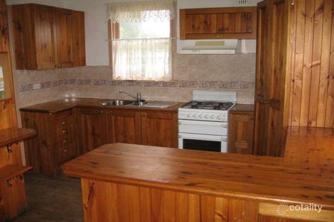 Property photo of 38 Bradman Avenue Warilla NSW 2528