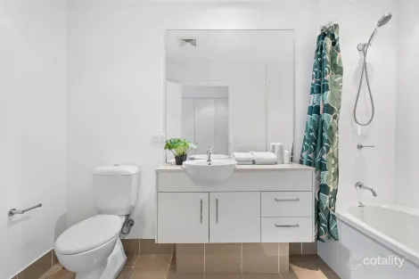 Property photo of 112/3 Compass Drive Biggera Waters QLD 4216