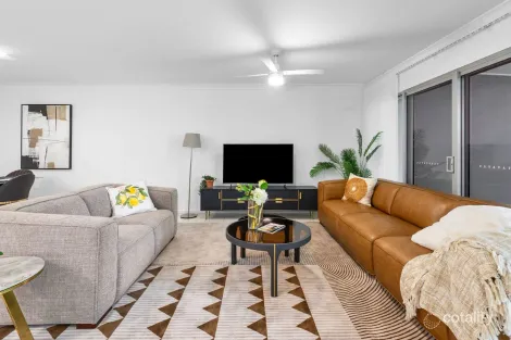 Property photo of 112/3 Compass Drive Biggera Waters QLD 4216