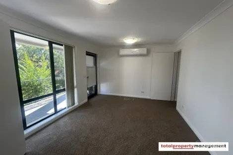 Property photo of 2/5 White Crescent Campbell ACT 2612