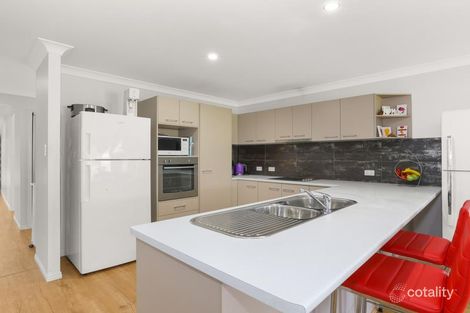 Property photo of 12 Cockatiel Crescent Gulmarrad NSW 2463