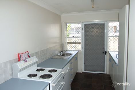 Property photo of 17/7 Kingfisher Parade Norman Gardens QLD 4701