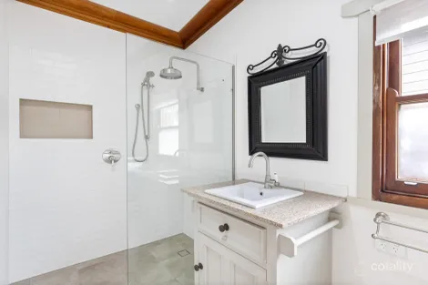 Property photo of 21 Roger Crescent Berkeley Vale NSW 2261