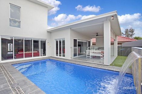 17 Eric Cooper Dr, Castle Hill, NSW 2154