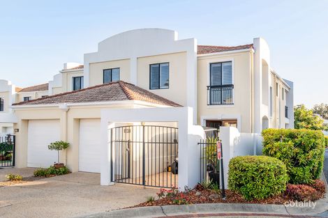 Property photo of 8894 Magnolia Drive East Hope Island QLD 4212