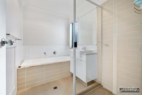 Property photo of 4 Bellthorpe Circuit Kallangur QLD 4503