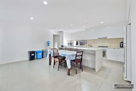 Property photo of 4 Bellthorpe Circuit Kallangur QLD 4503