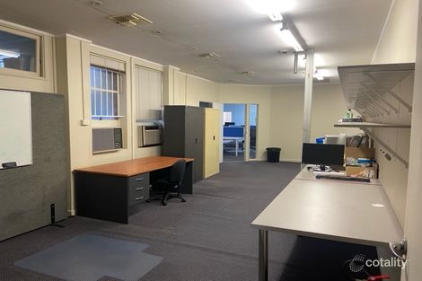 16 Old Cleveland Rd, Stones Corner, QLD 4120