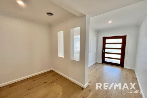 Property photo of 9 Wiveon Street Gobbagombalin NSW 2650