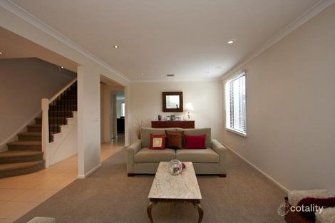 Property photo of 16 Baynton Crescent Lynbrook VIC 3975