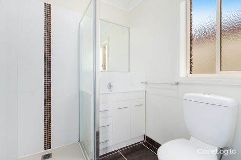 Property photo of 2 Doonie Way Pakenham VIC 3810