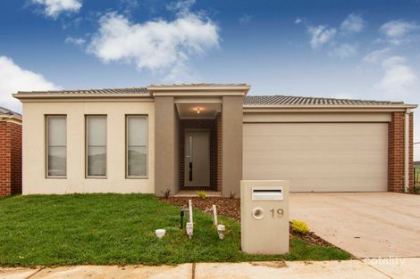 19 Latitude St, Mount Duneed, VIC 3217