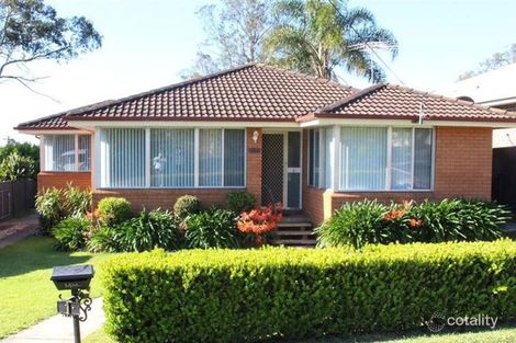 1 DOBROYD AVE, CAMDEN, NSW 2570