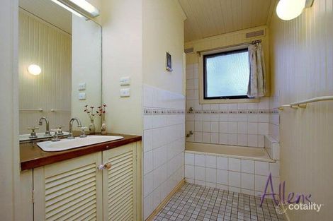 Property photo of 1/42 Hawthorn Road Burwood East VIC 3151