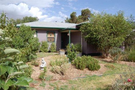 10 Murray St, Riverton, SA 5412