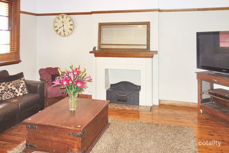 Property photo of 9 Bourke Street Turvey Park NSW 2650