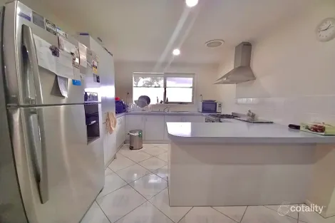 Property photo of 23 Simon Court Hampton Park VIC 3976