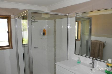 Property photo of 6 Poinciana Court Moore Park Beach QLD 4670