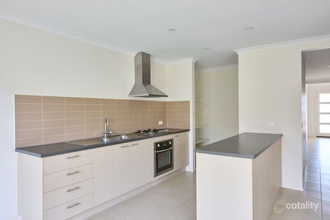 Property photo of 21 Trainers Way Clyde North VIC 3978