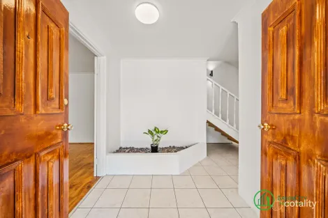 Property photo of 16 Wilfred Court Thornlie WA 6108