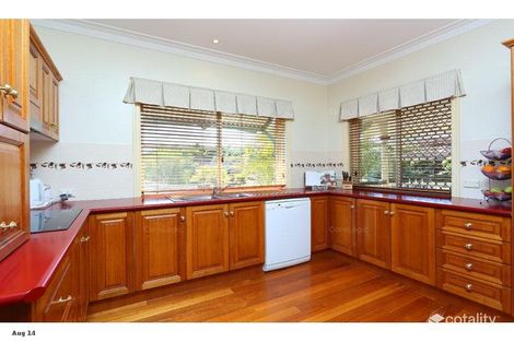 Property photo of 3 Preston Place Brookfield QLD 4069