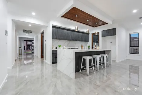 Property photo of 1 Coyote Road Clyde North VIC 3978