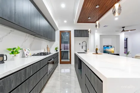 Property photo of 1 Coyote Road Clyde North VIC 3978
