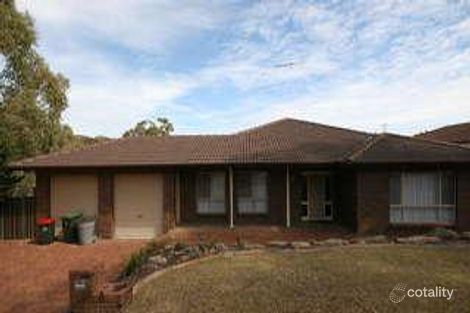2 Wells Ct, Happy Valley, SA 5159