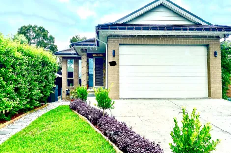 Property photo of 24A Gladstone Parade Riverstone NSW 2765