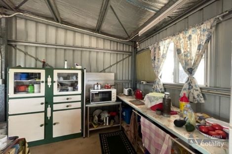 12 Flagon Ally, Sapphire Central, QLD 4702