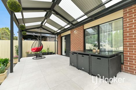 Property photo of 43 The Glade Hampton Park VIC 3976