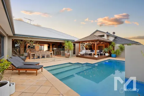 2 Dolphin Way, Yangebup, WA 6164