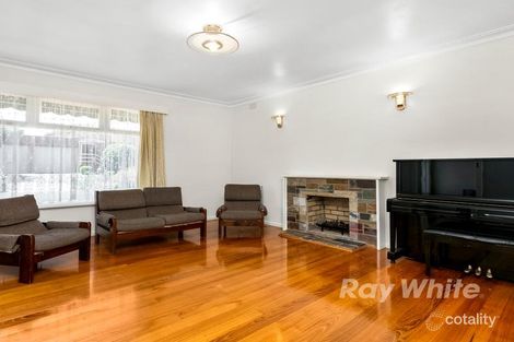Property photo of 8 Rob Roy Street Glen Waverley VIC 3150