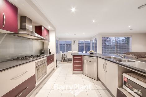 Property photo of 9 Scarlet Crescent Pakenham VIC 3810