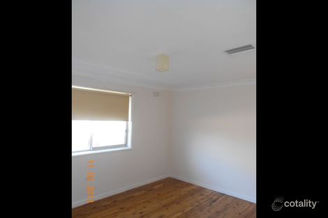 Property photo of 11 Weedon Crescent Tolland NSW 2650