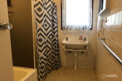 Property photo of 5 Warsaw Crescent Hackham West SA 5163
