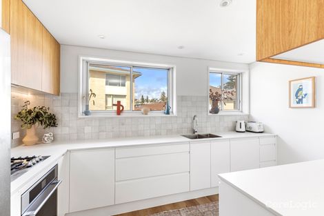 Property photo of 11/52 Carrington Parade Curl Curl NSW 2096