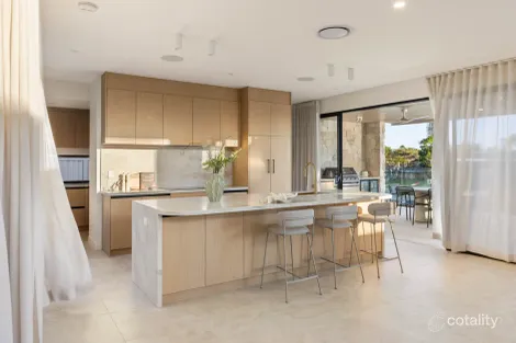 Property photo of 26 Bight Court Mermaid Waters QLD 4218