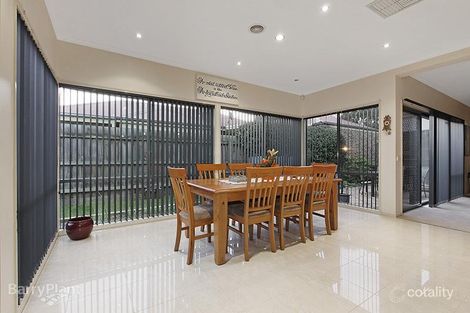 Property photo of 7 Clocktower Court Berwick VIC 3806