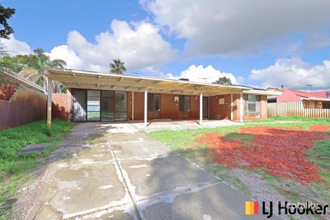 Property photo of 18 Cressida Way Camillo WA 6111