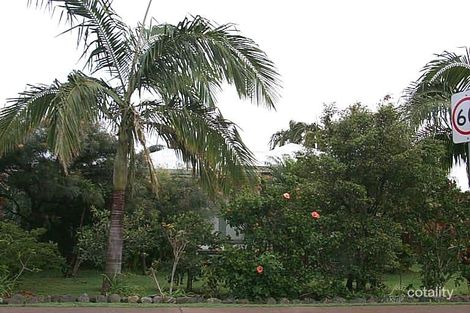 9 Landsborough Ave, Scarborough, QLD 4020