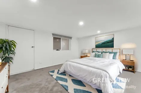 Property photo of 4 Denham Crescent Cranbourne North VIC 3977