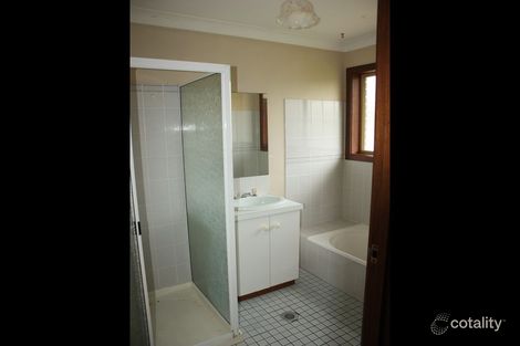 Property photo of 18 Wiradjuri Crescent Wagga Wagga NSW 2650