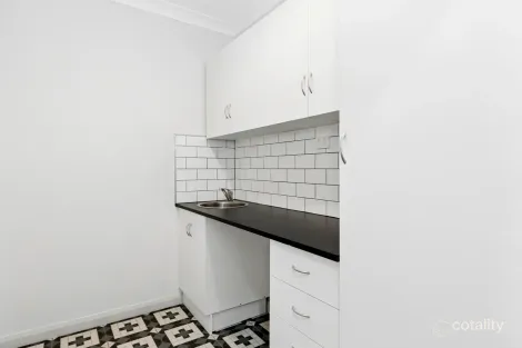 Property photo of 32 Bowen Street Camperdown VIC 3260
