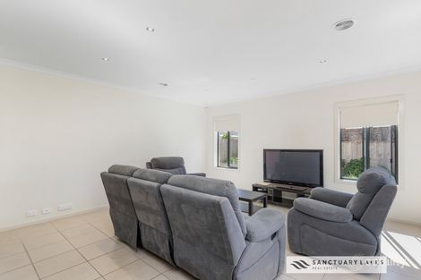 Property photo of 52 Seafarer Way Point Cook VIC 3030