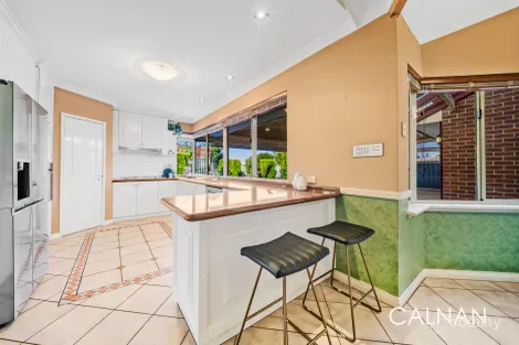 Property photo of 15 Smokewood Place Leeming WA 6149