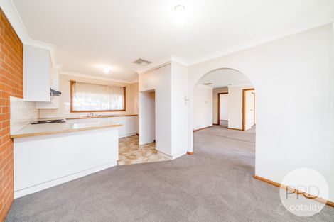 Property photo of 2/20 Kenneally Street Kooringal NSW 2650
